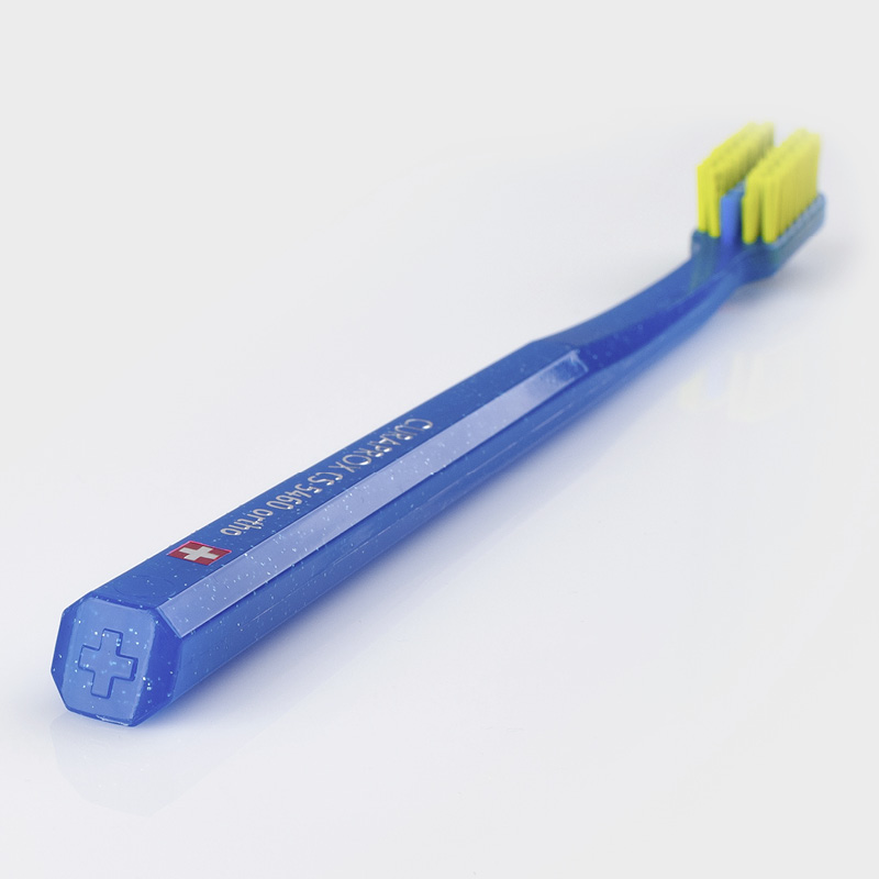 Ортодонтическая щетка Curaprox CS 5460 Ortho Ultra Soft (зеленая)